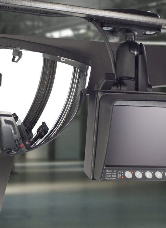 reach-trucks_FM-4W_rear-mirror-monitor